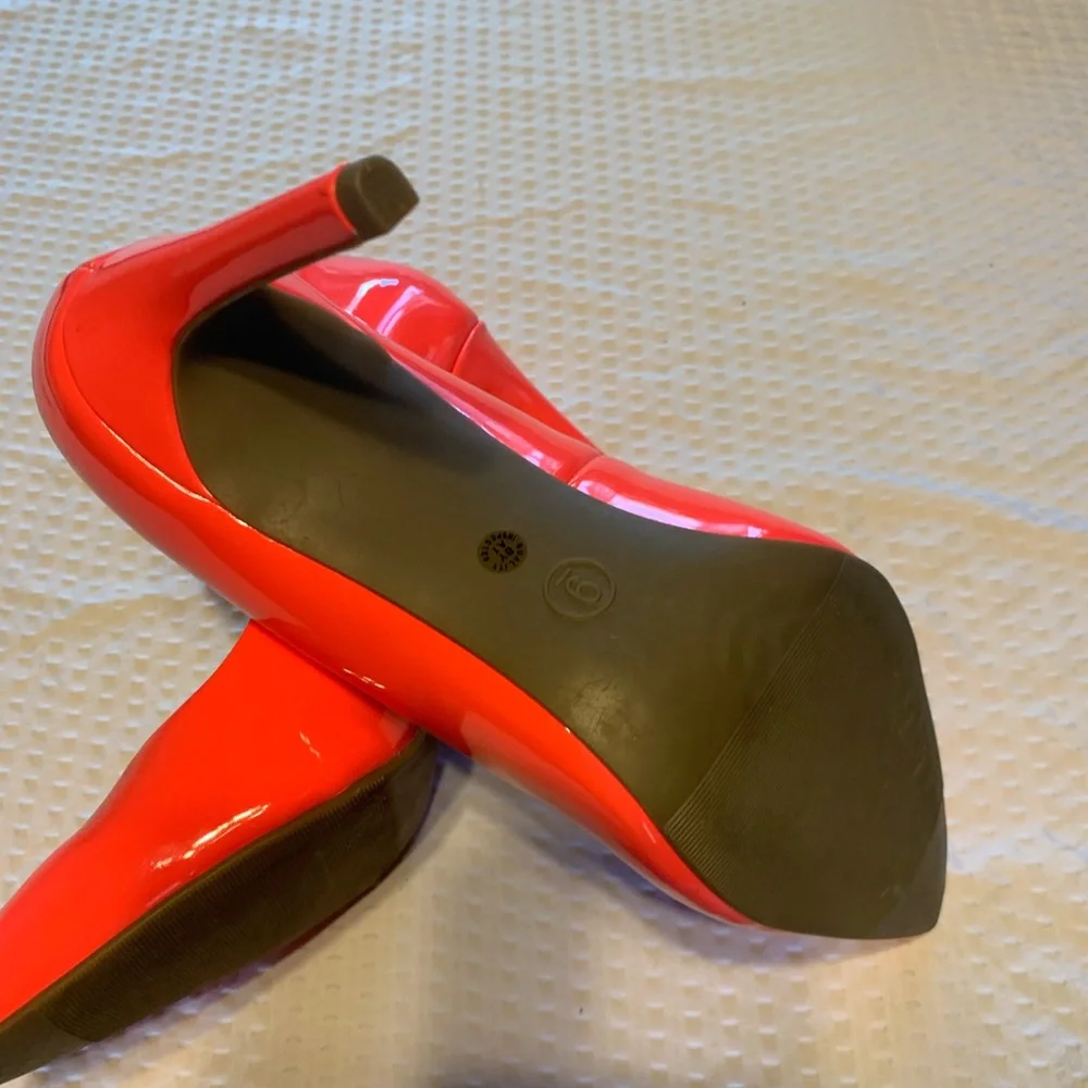 Worthington Women's Bold Red Heels